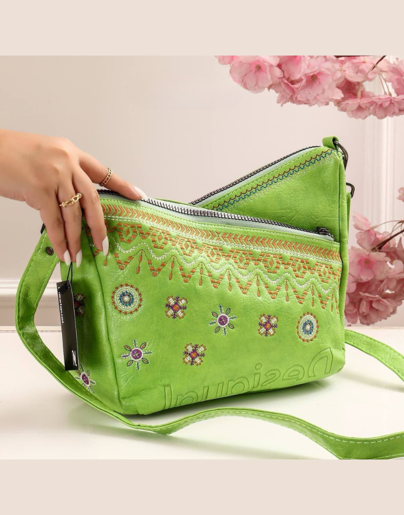 كود 210 - product.image 2