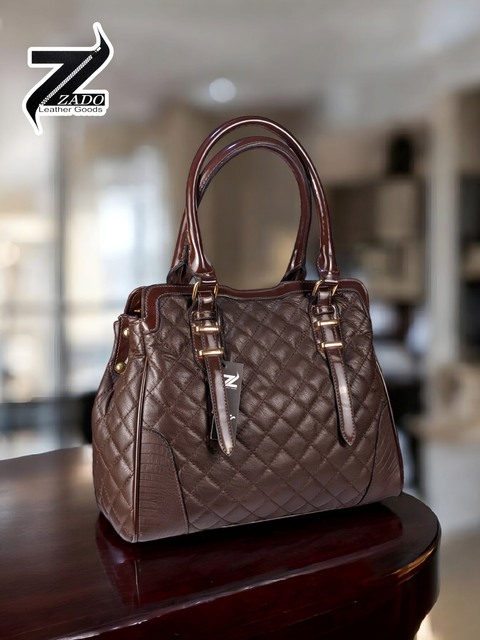 شنطة يد جلد طبيعي مبطنة