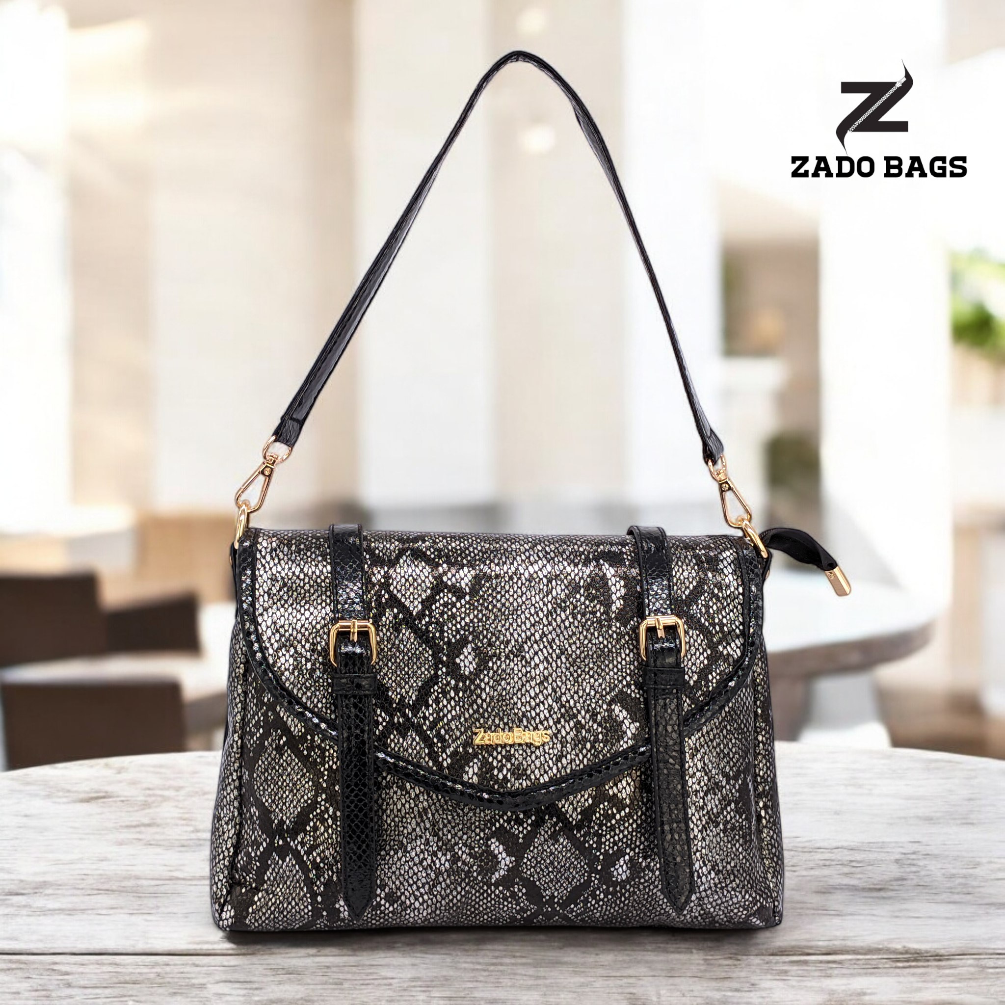 2-in-1 shoulder and crossbody bag