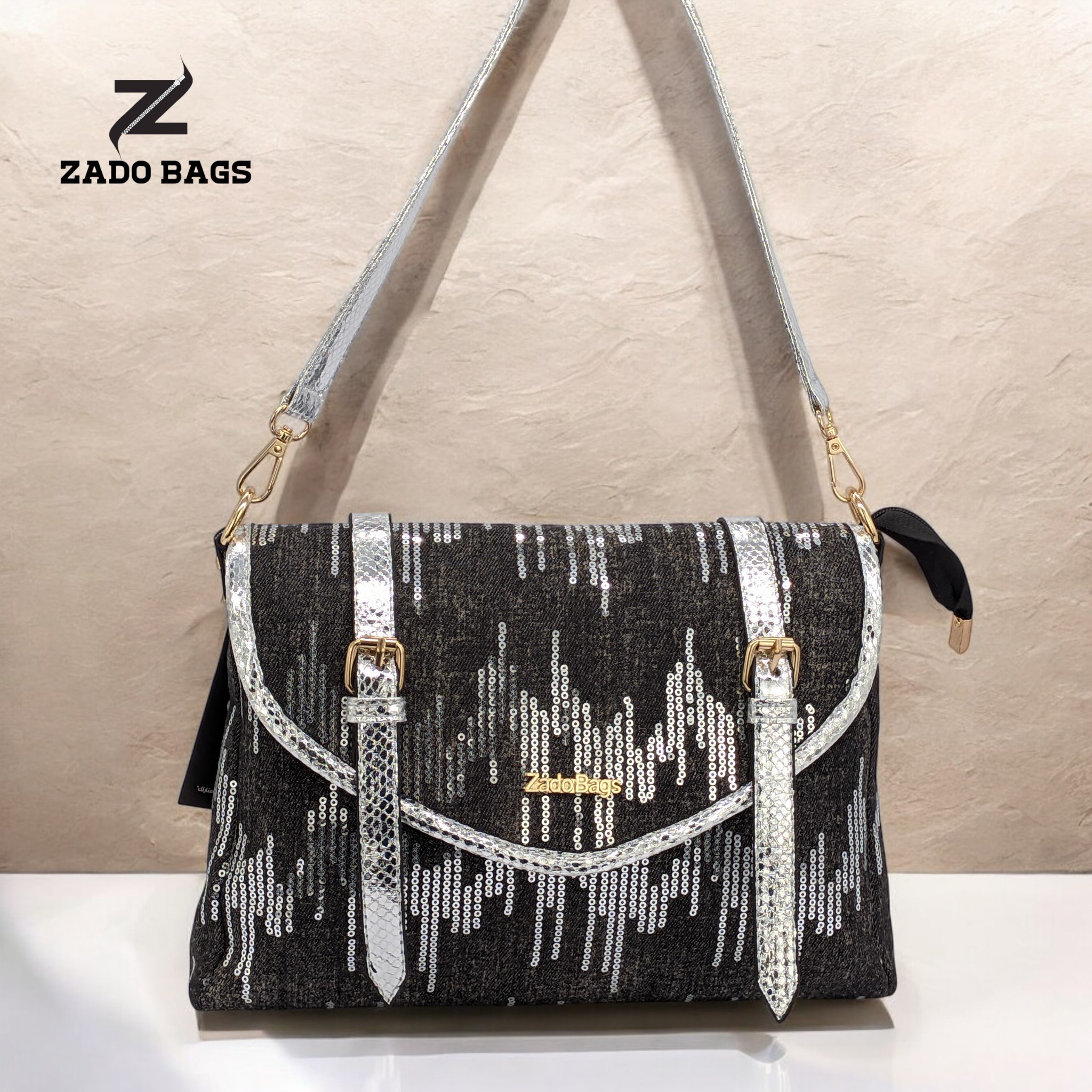 2-in-1 shoulder and crossbody bag